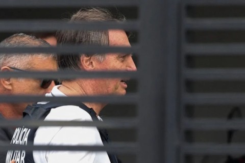 Advogados viram ponte entre Bolsonaro e PL após restrições de Moraes